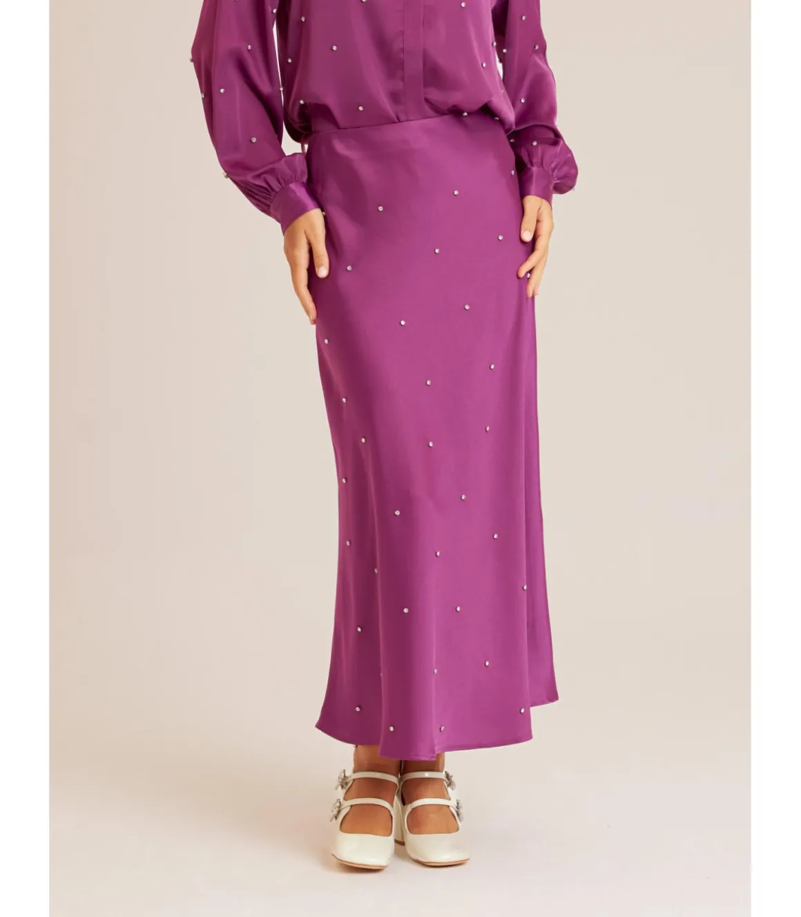 Alma en Pena Faldas|FALDA LARGA SATINADA PEDRERÍA